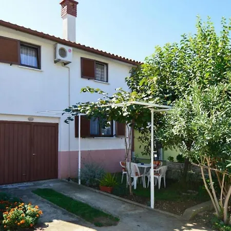Apartment Rogan - Two Bedrooms Pula
