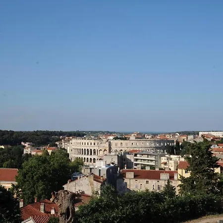 Rogan - Two Bedrooms * Pula