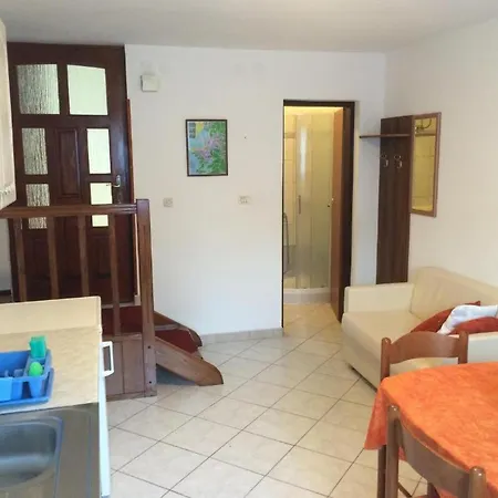 Rogan - Two Bedrooms Apartment